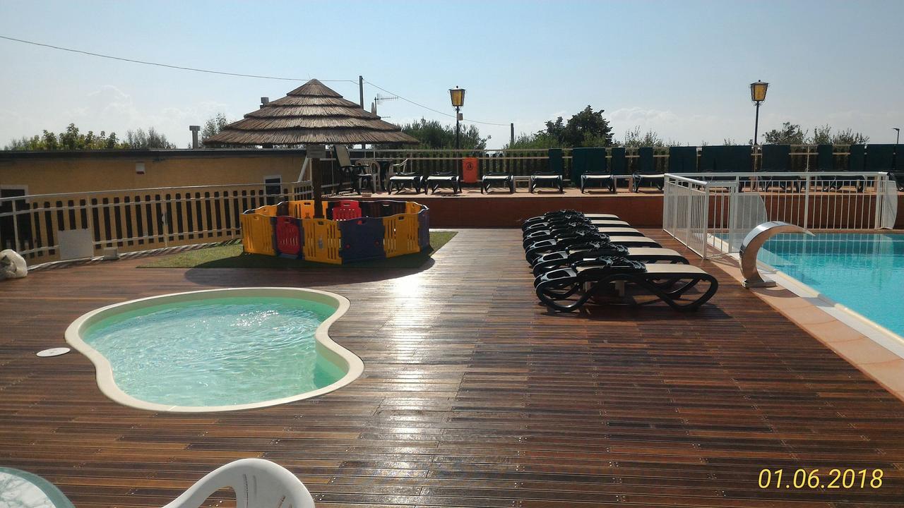 Camping Ali Baba Ceriale Exteriér fotografie